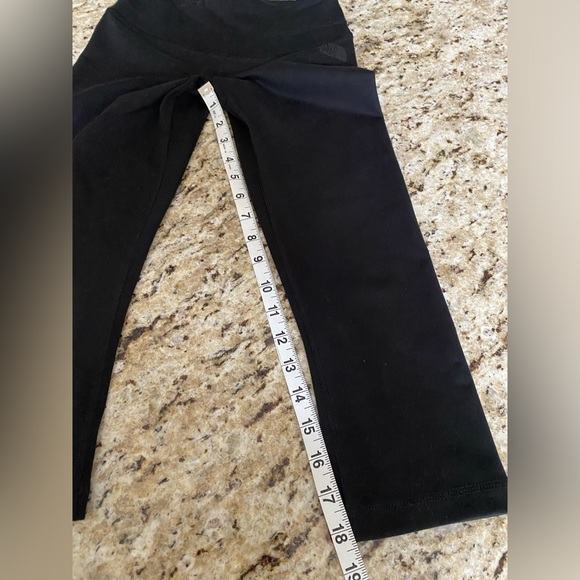 The North Face size womens XS black leggings. - Picture 7 of 9